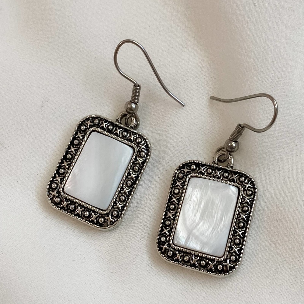 VTG Rectangle White Pearlescent Earrings
